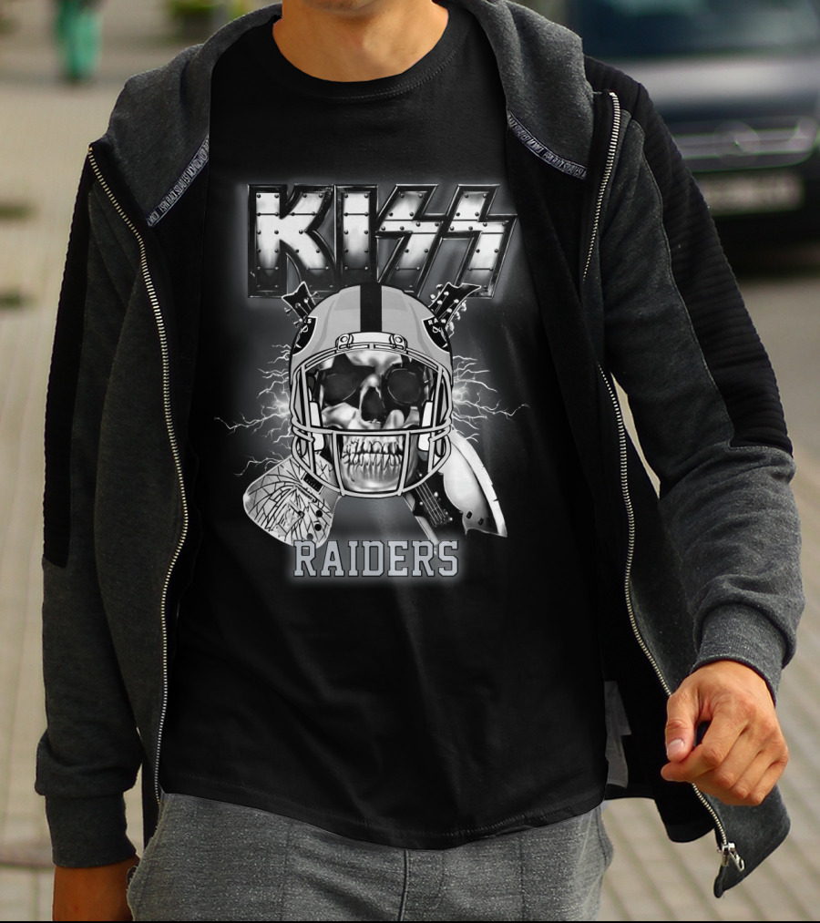 Kiss Raiders Skull Helmet Lightning T-Shirt