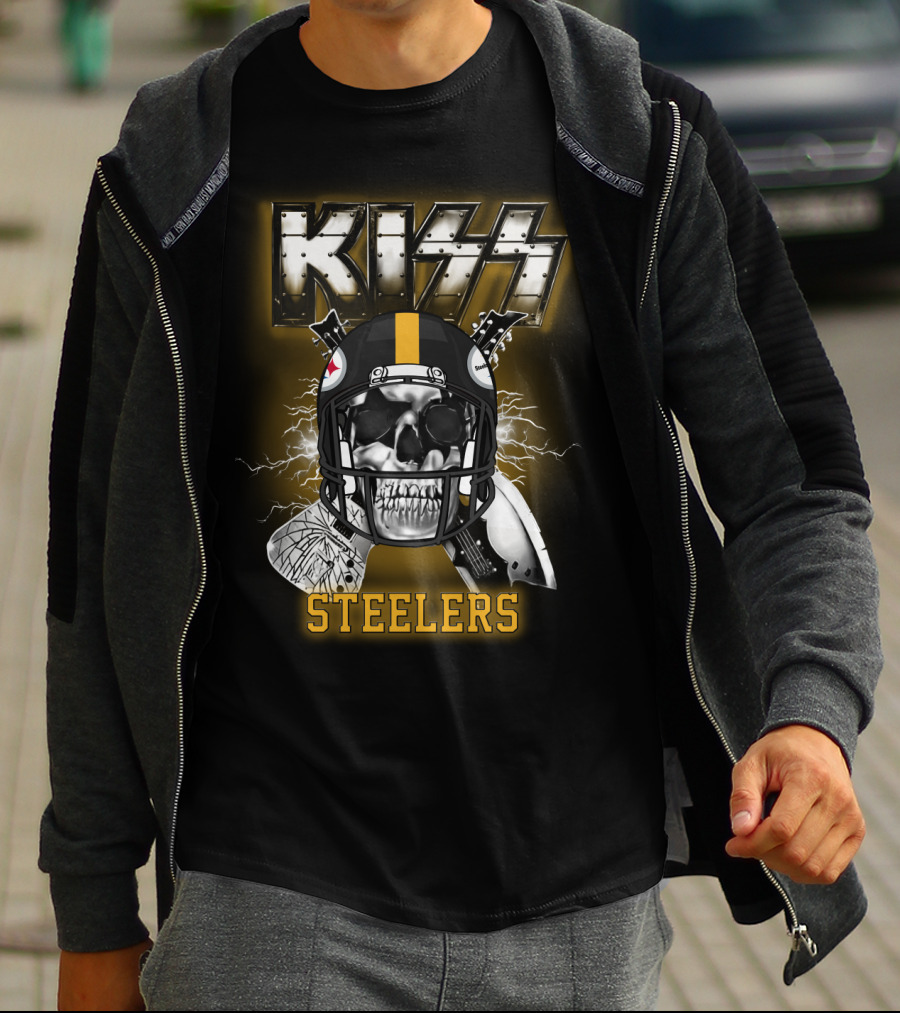 Kiss Steelers Skull Helmet T-Shirt