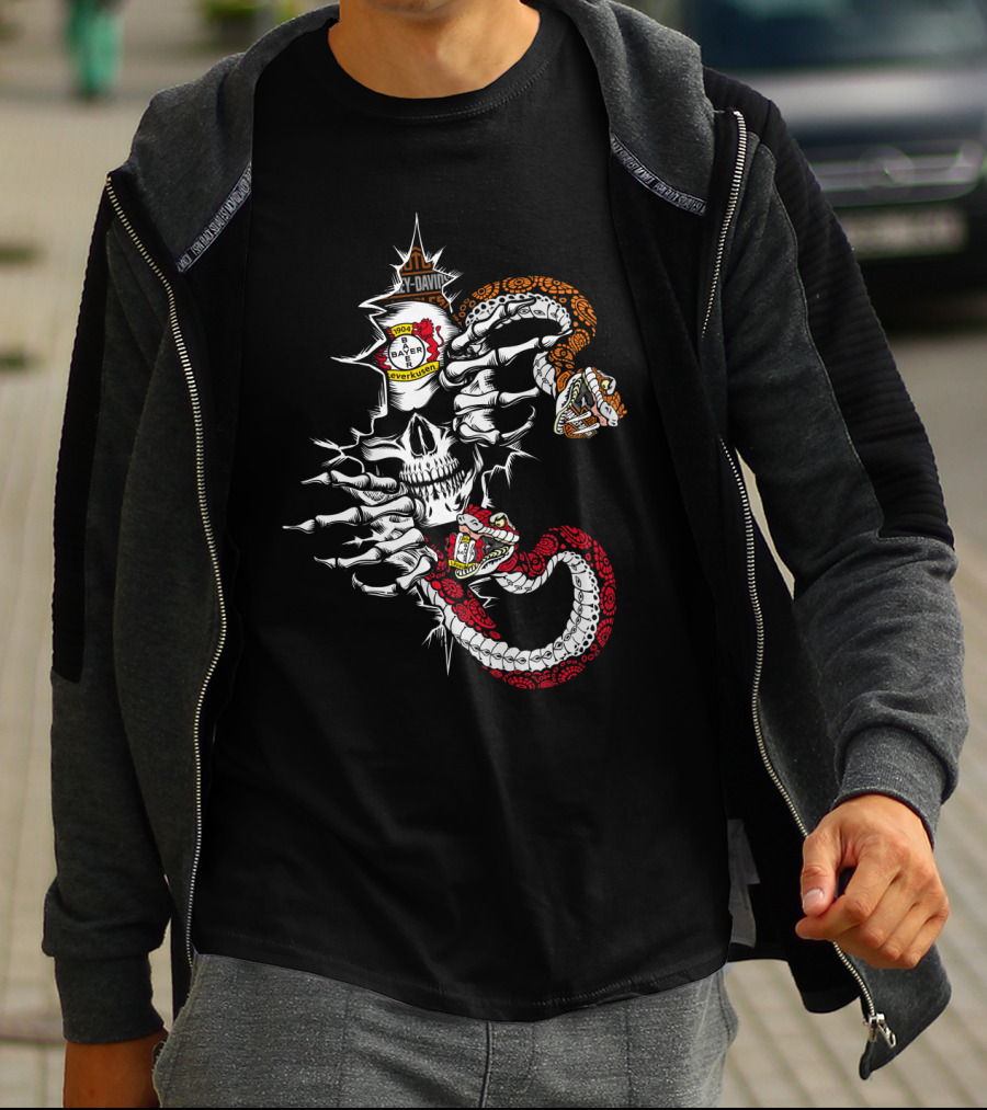 Skull And Snake With Freiburg And Bayern München Elements T-Shirt