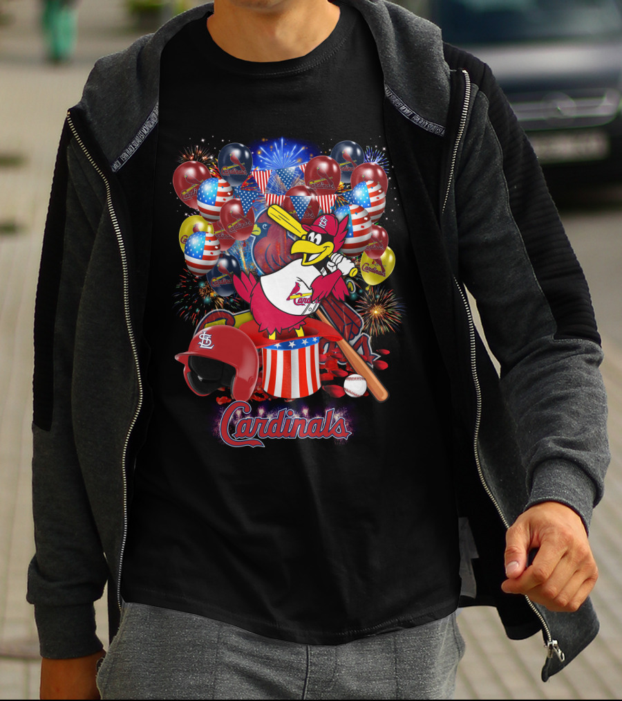 St Louis Cardinals Patriotic Fireworks And Balloons T-Shirt
