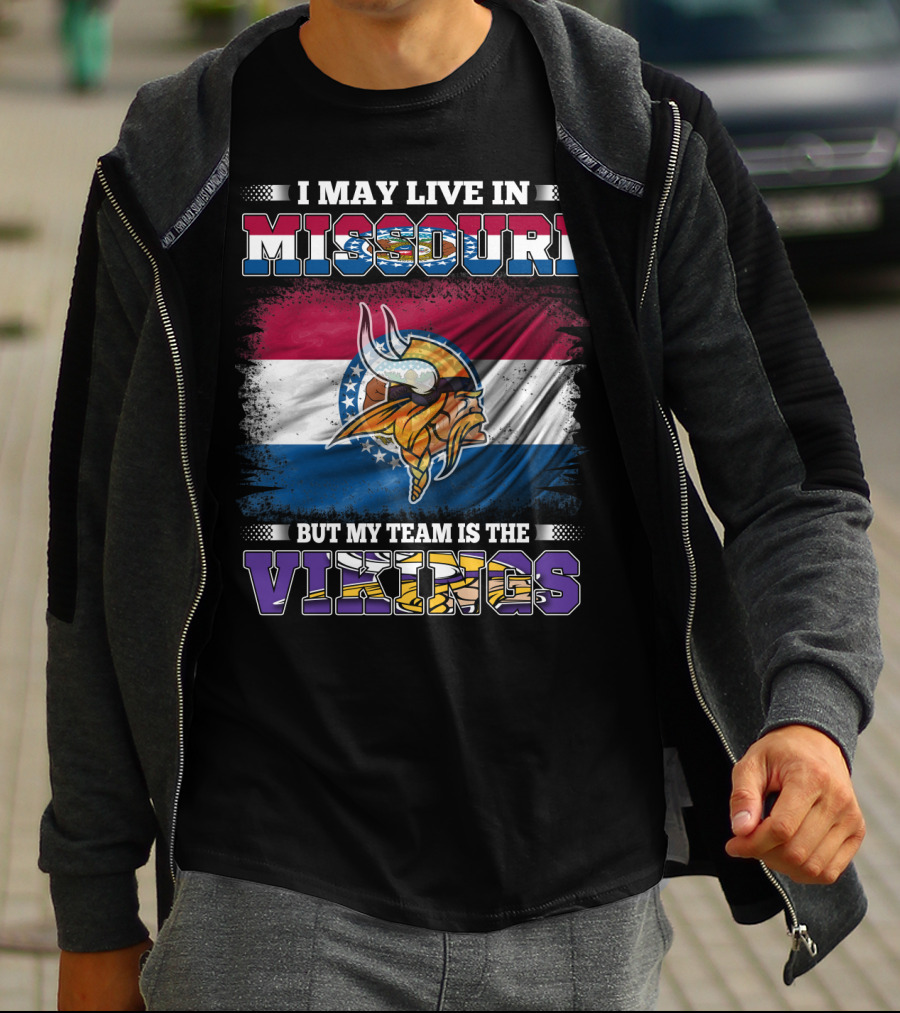 I May Live In Missouri But My Team Is The Vikings Missouri Flag Viking Helmet T-Shirt