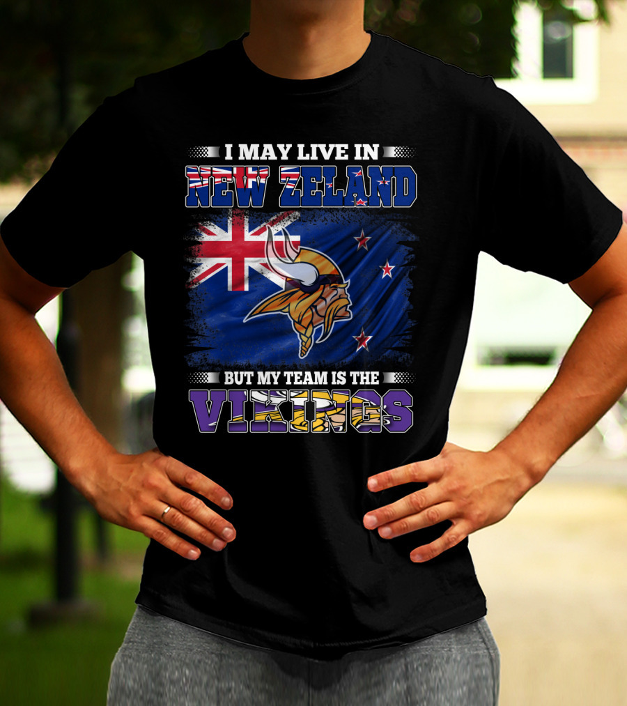 I May Live In New Zeland But My Team Is The Vikings Flag With New Zealand Flag And Viking Helmet T-Shirt