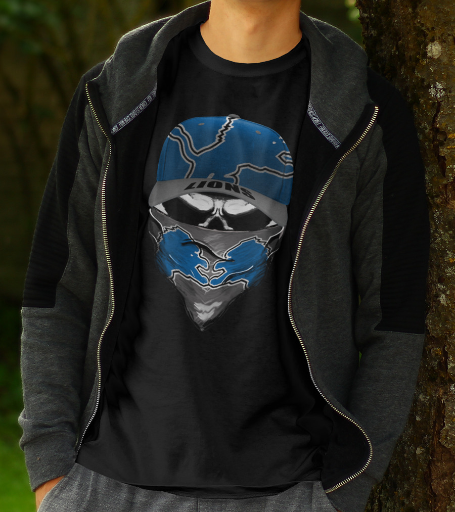 DETROIT LIONS LIONS Blue Skull Cap And Bandana T-Shirt