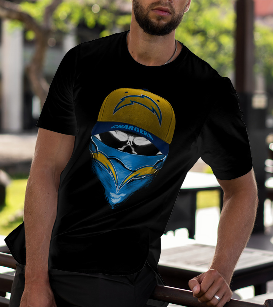 Los Angeles Chargers Skull Hat And Bandana T-Shirt