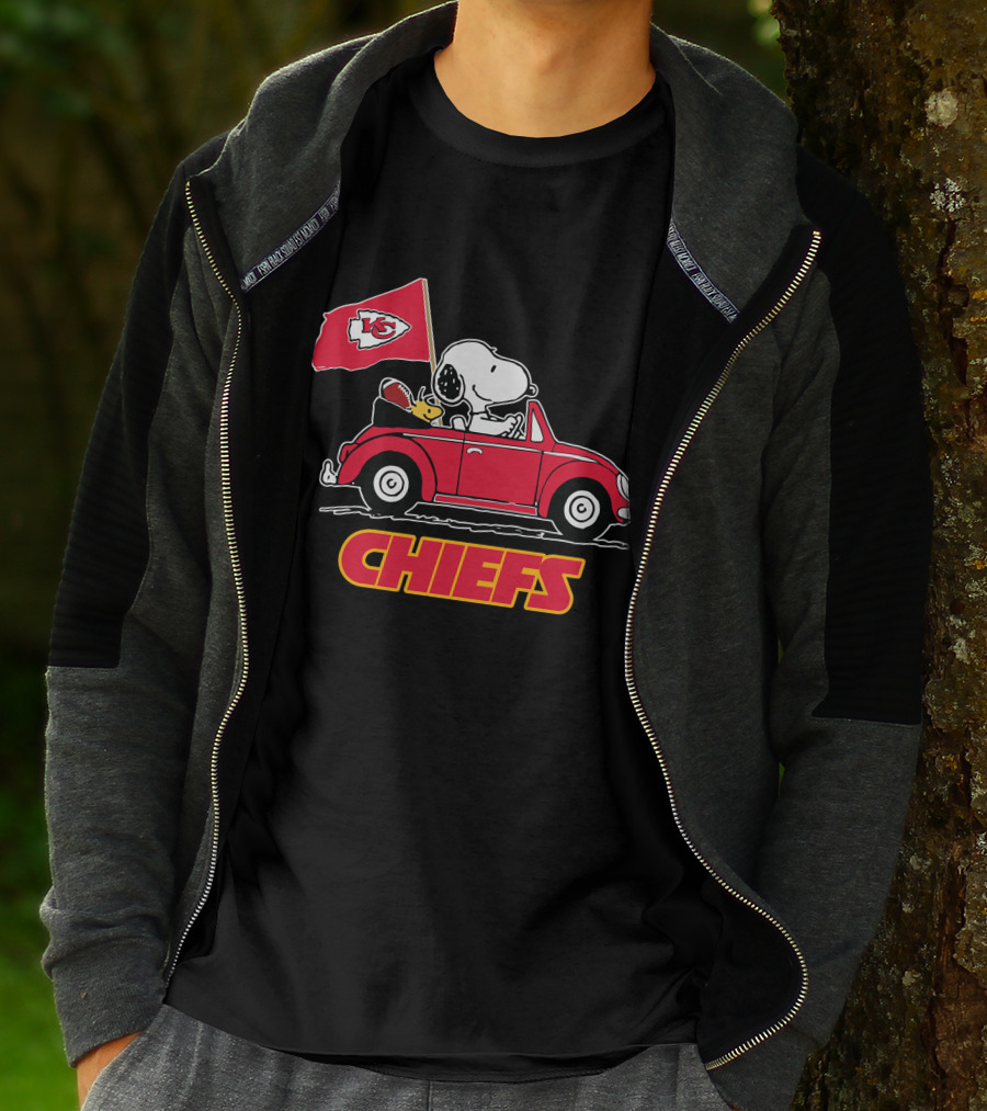 Snoopy Kansas City Chiefs Football Fan Car Ride T-Shirt