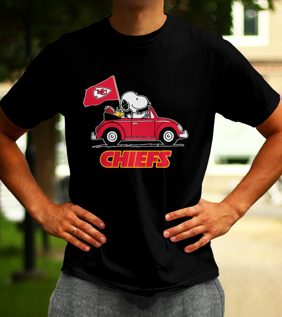 Snoopy Kansas City Chiefs Football Fan Car Ride T-Shirt