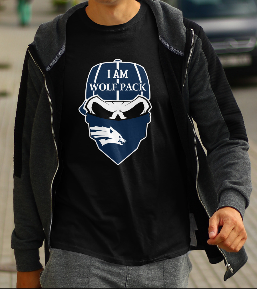 I Am Wolf Pack Skull Nevada Wolf Pack T-Shirt