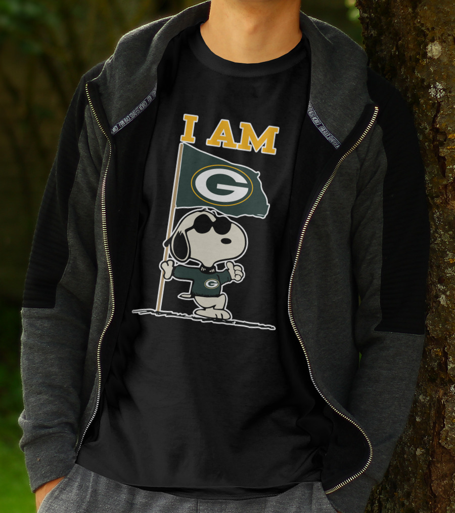 Snoopy Green Bay Packers Flag I Am T-Shirt