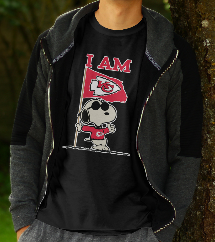 I Am Kansas City Chiefs Snoopy Kc Flag T-Shirt