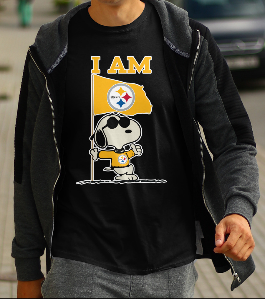 I Am Pittsburgh Steelers Snoopy Flag T-Shirt
