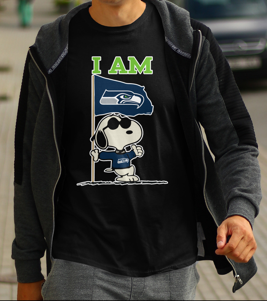 I Am Seattle Seahawks Snoopy Flag T-Shirt
