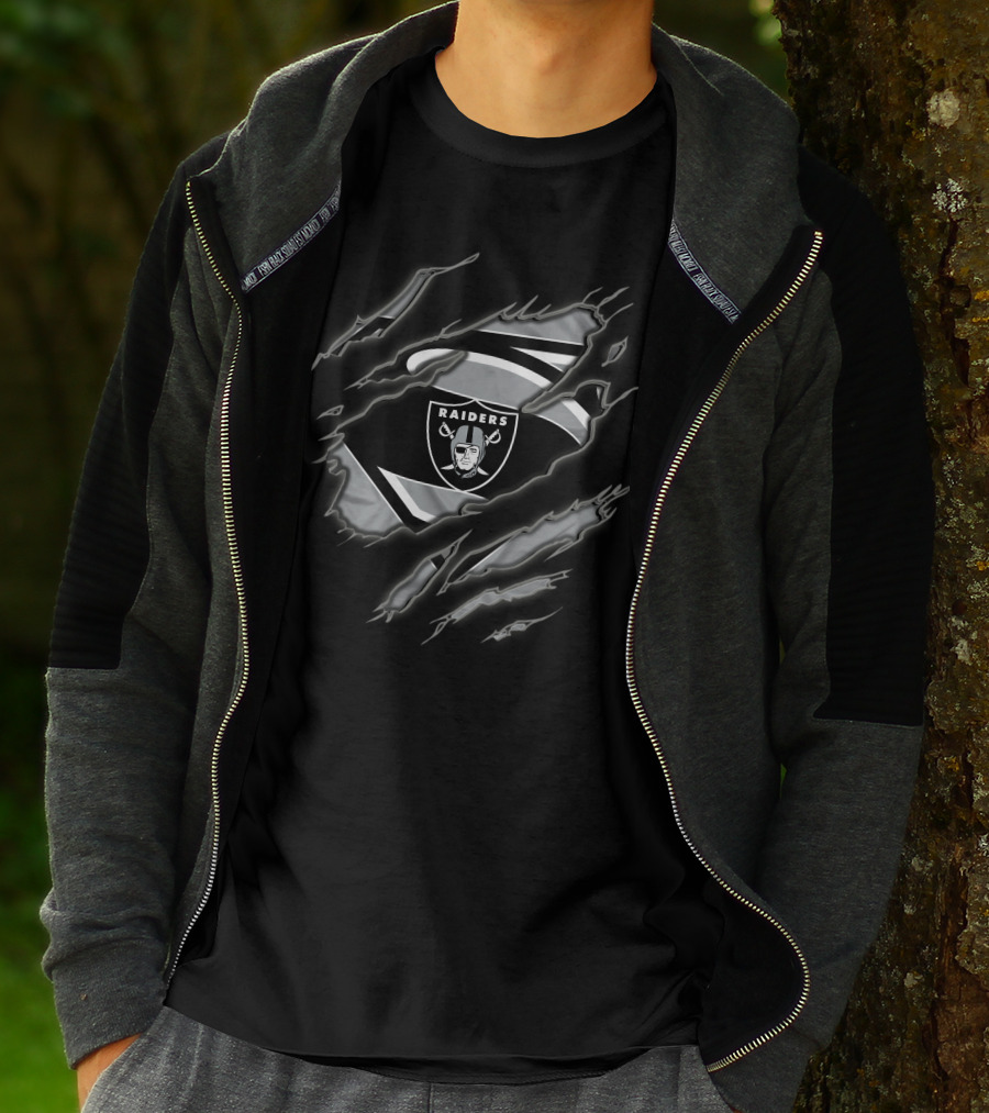 Las Vegas Raiders Superman Shield Tear T-Shirt