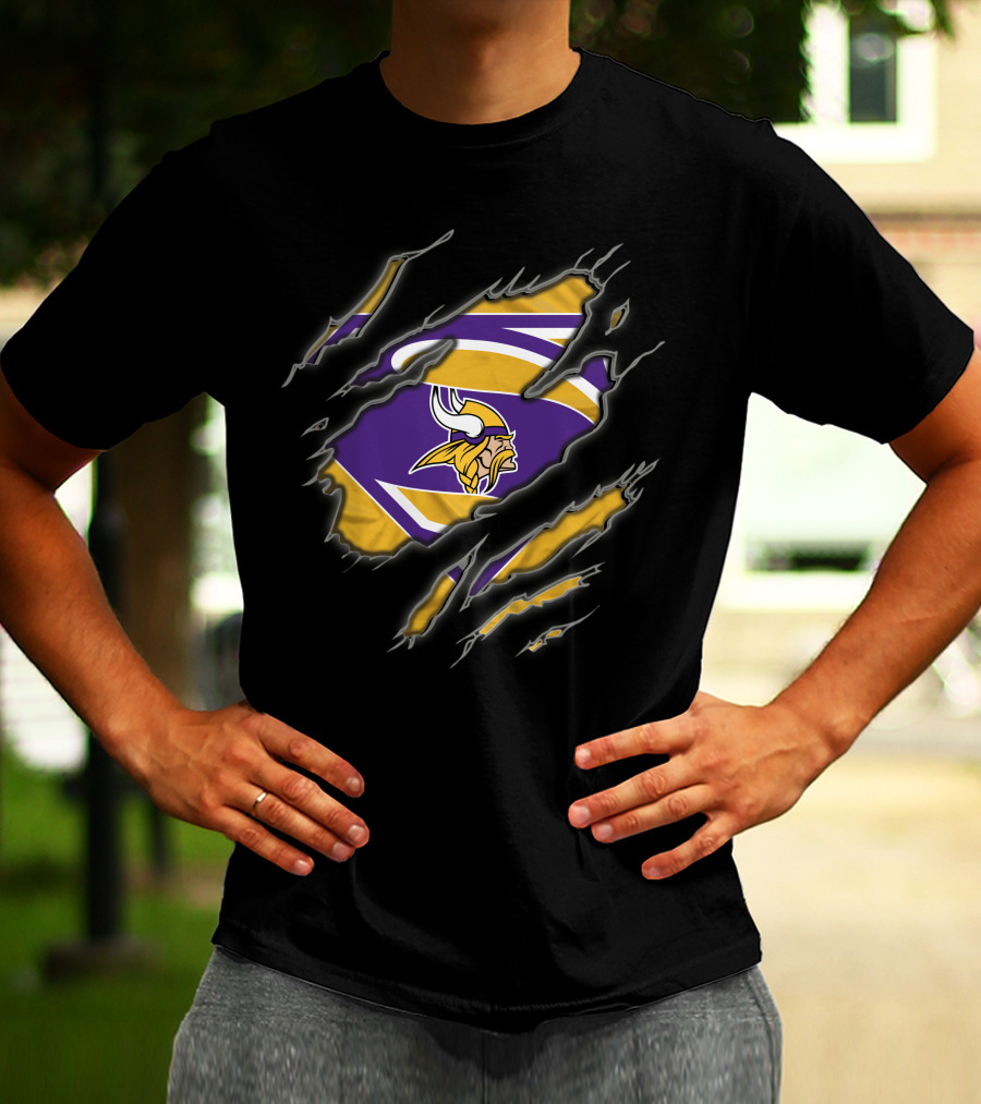 Minnesota Vikings Superman Logo Torn Shield T-Shirt