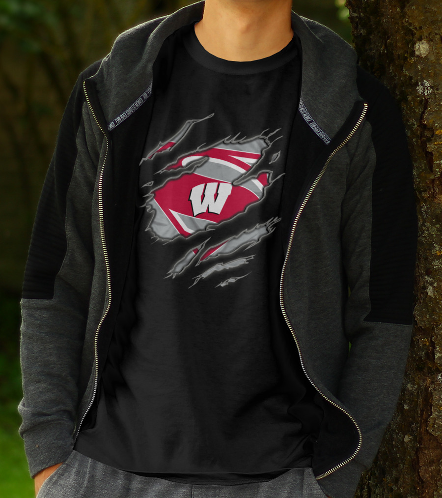Wisconsin Badgers Superman Logo Ripped Effect T-Shirt