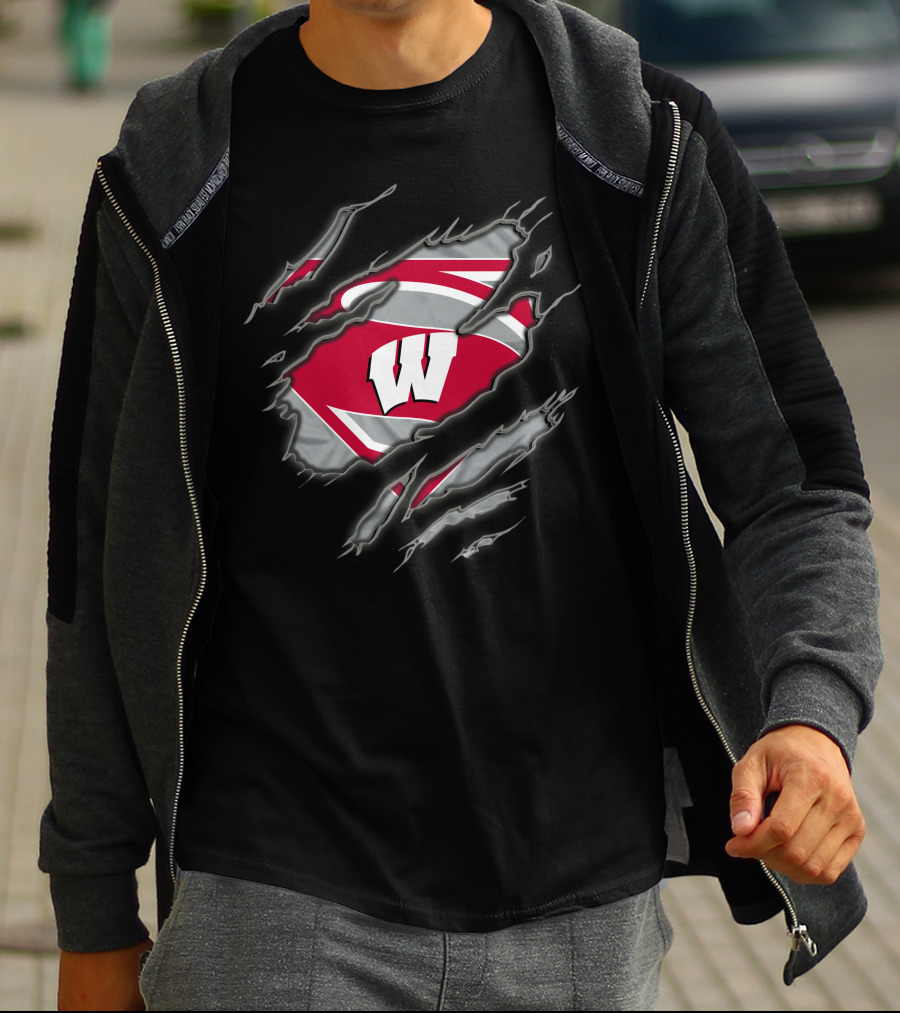 Wisconsin Badgers Superman Logo Ripped Effect T-Shirt