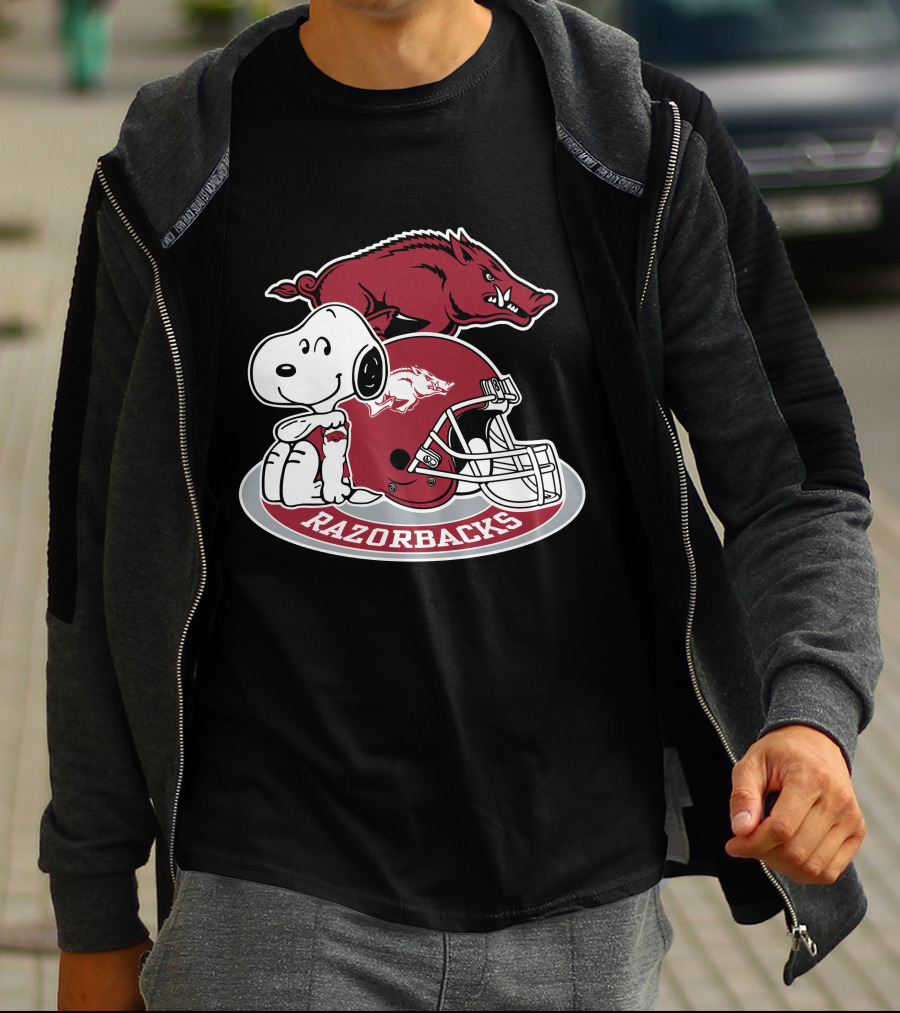 Arkansas Razorbacks Snoopy Football Helmet Razorbacks T-Shirt