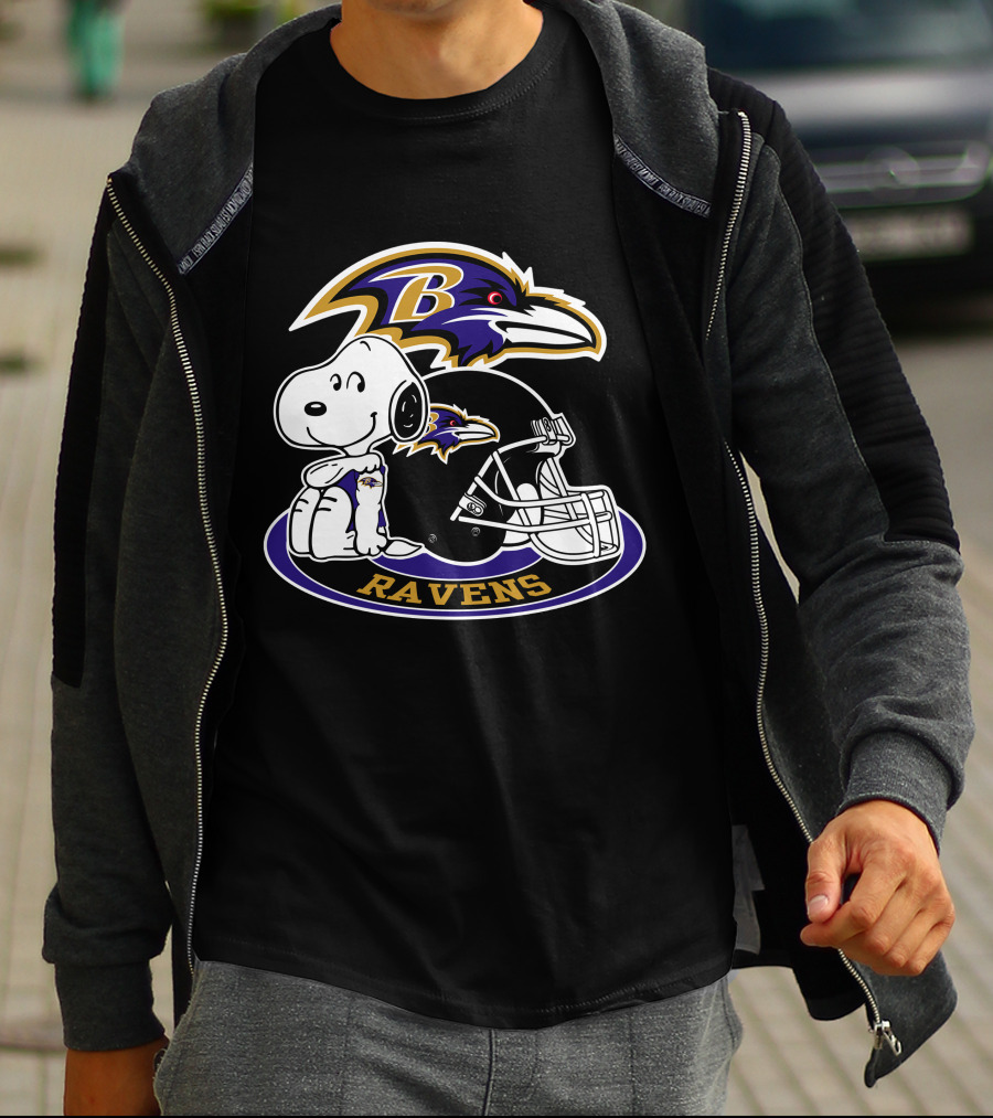 Baltimore Ravens Snoopy Helmet Logo Ravens T-Shirt