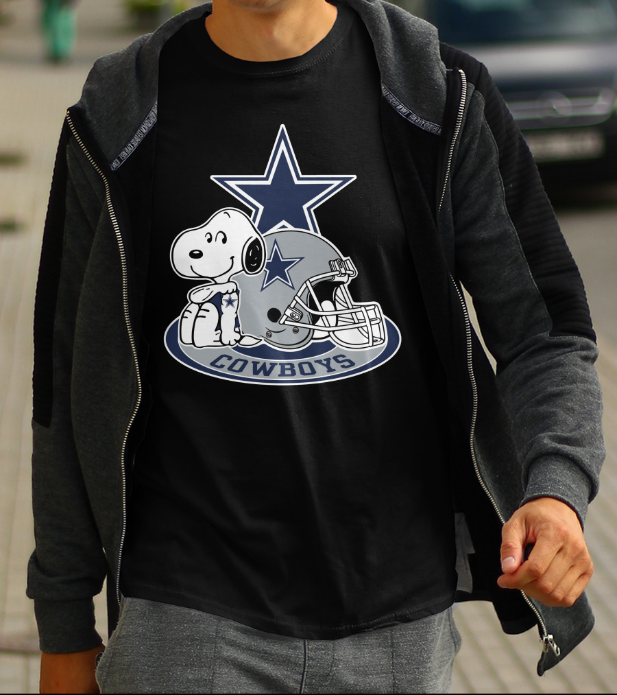 Dallas Cowboys Snoopy With Star Logo And Helmet T-Shirt
