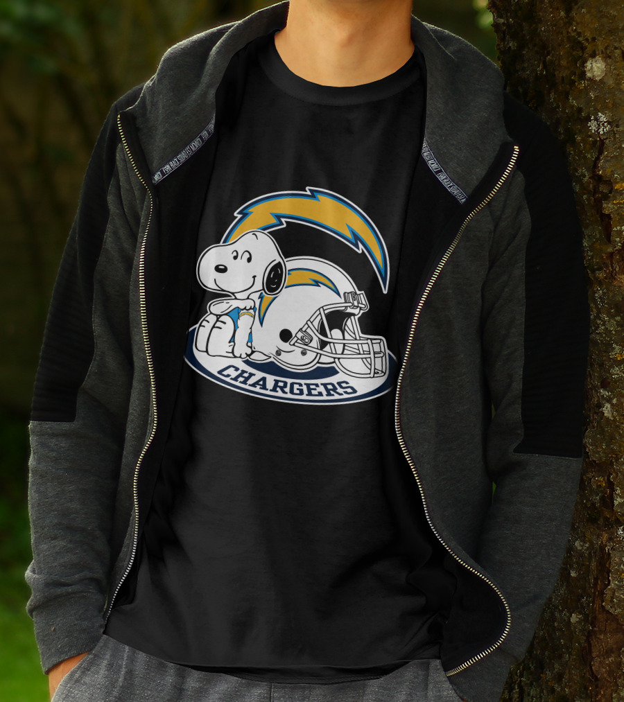 Los Angeles Chargers Snoopy Helmet Clipart 2 T-Shirt
