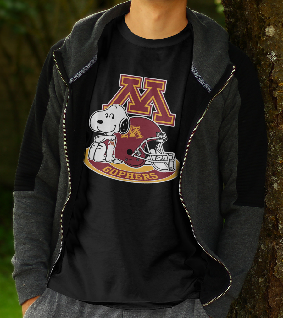 Minnesota Golden Gophers Snoopy Helmet T-Shirt