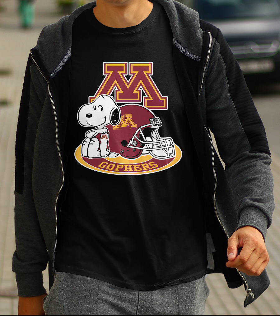 Minnesota Golden Gophers Snoopy Helmet T-Shirt