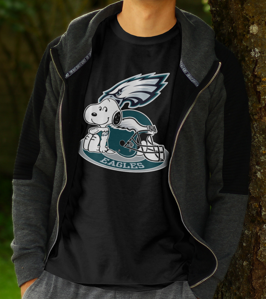 Philadelphia Eagles Snoopy Helmet T-Shirt