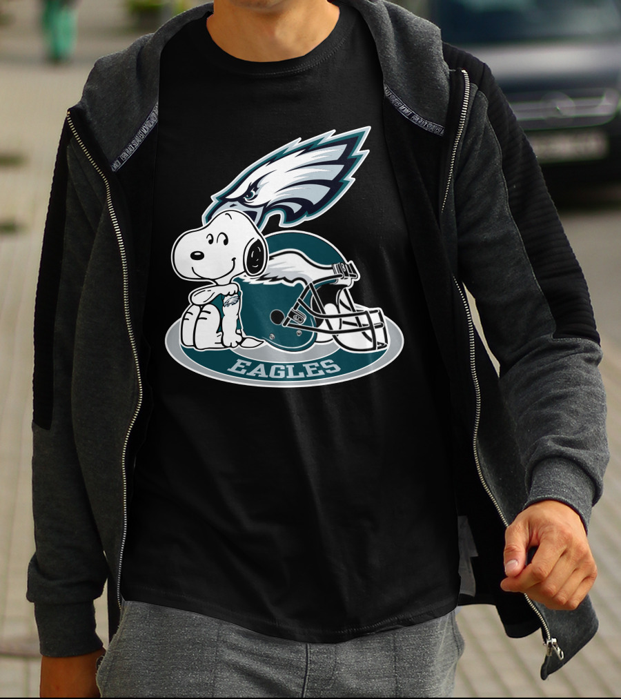 Philadelphia Eagles Snoopy Helmet T-Shirt