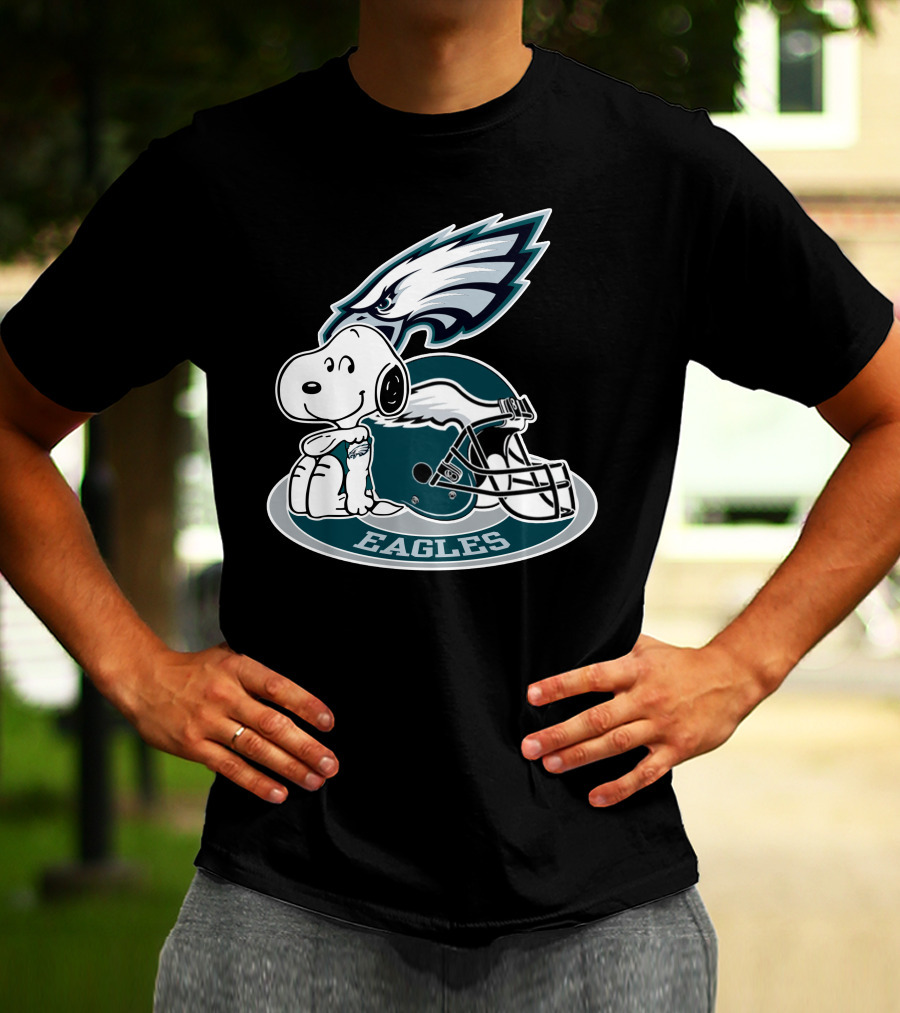 Philadelphia Eagles Snoopy Helmet T-Shirt