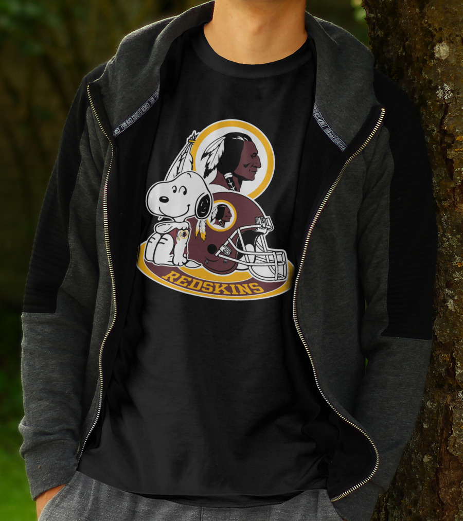 Washington Redskins Snoopy Football Helmet T-Shirt