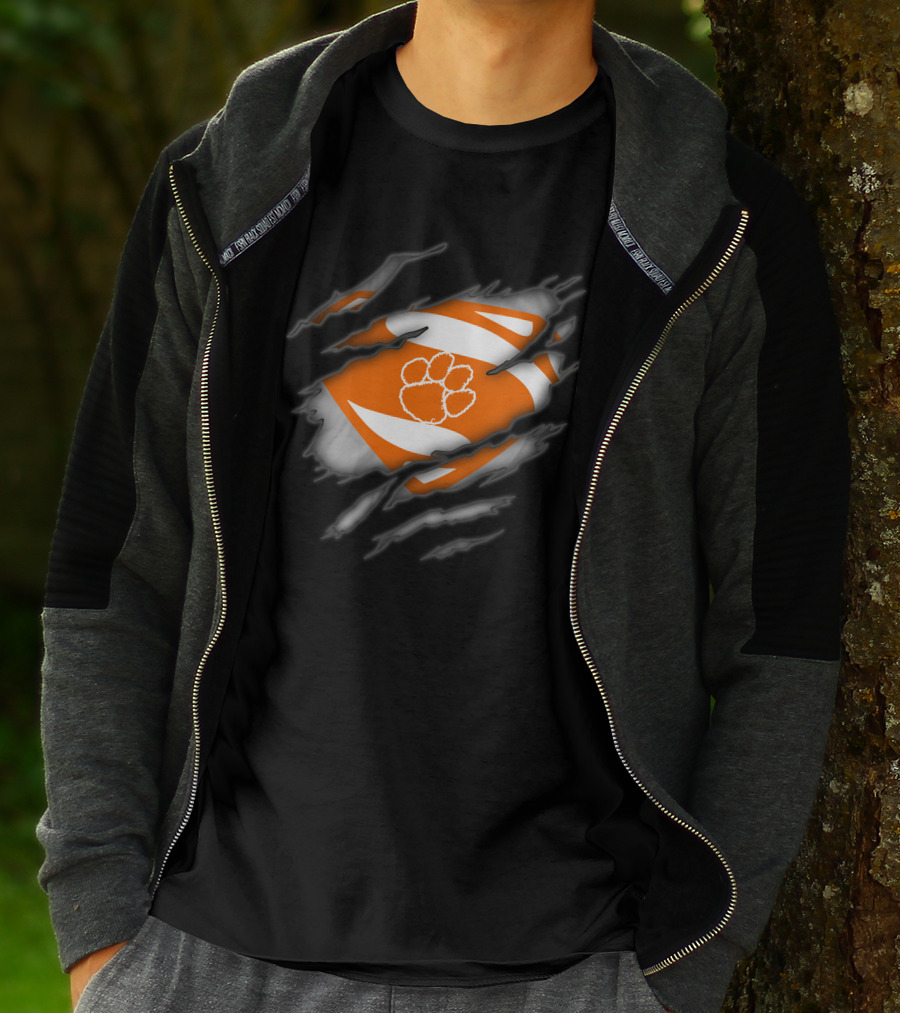 Clemson Tigers Logo Superman Ripped Chest T-Shirt