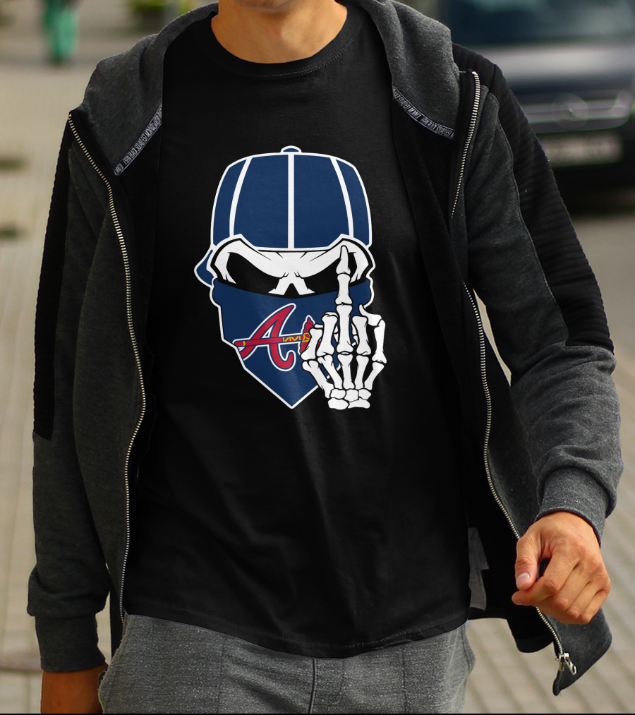 Atlanta Braves Skull Bandana And Skeleton Hand Gesture T-Shirt