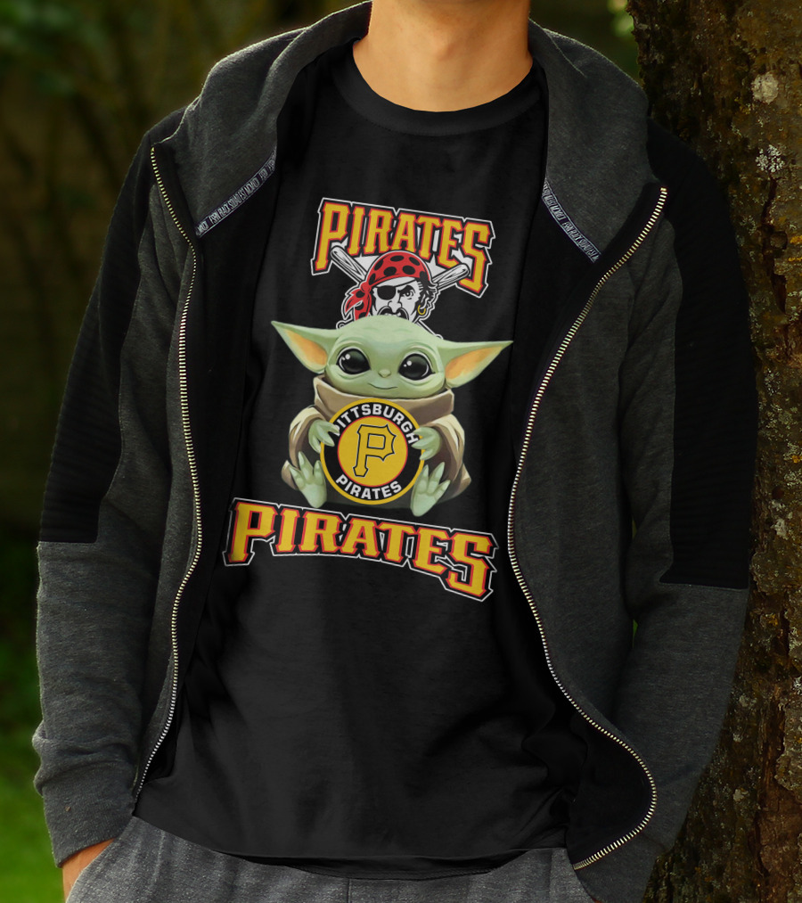 Pittsburgh Pirates Baby Yoda Holding Baseball T-Shirt