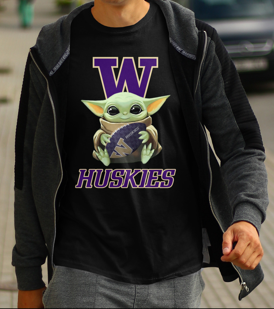 Washington Huskies Baby Yoda Football Fan T-Shirt