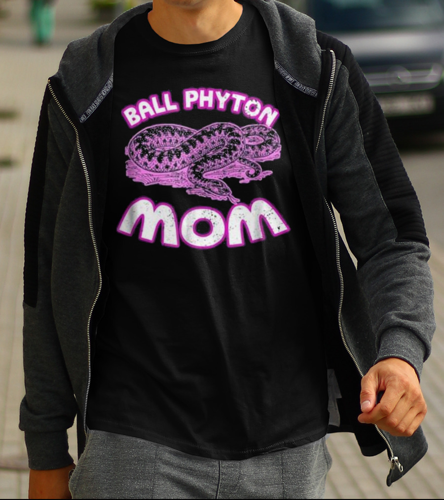 Ball Phyton Mom Snake T-Shirt