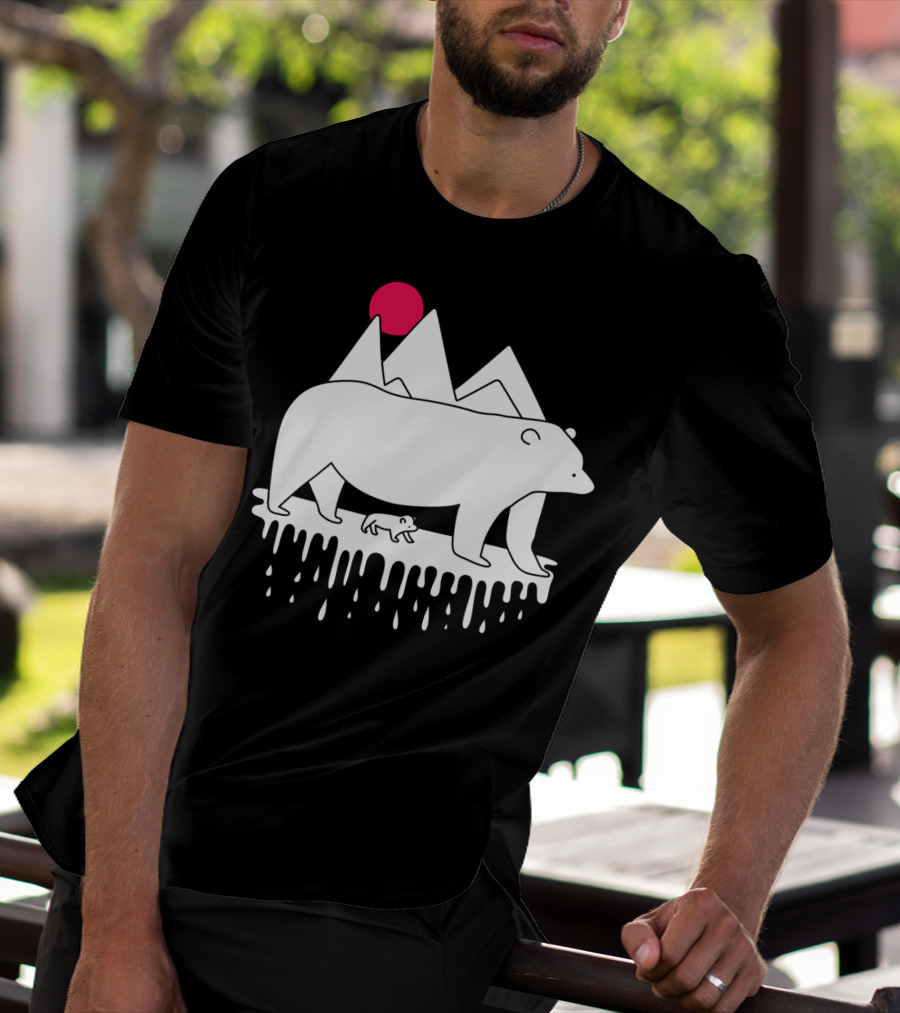 Polar Bear Family Dripping Ice Mountains Red Sun Scene T-Shirt