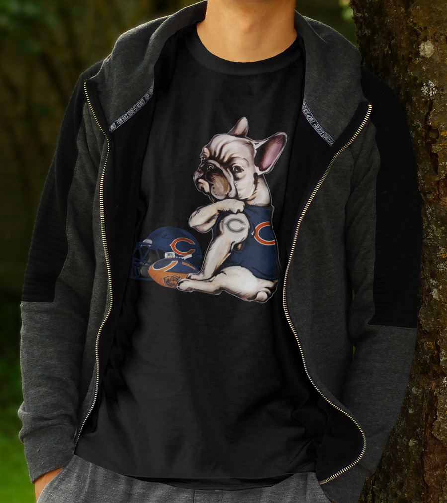 Chicago Bears Football Helmet Pug Wearing Team Jersey T-Shirt