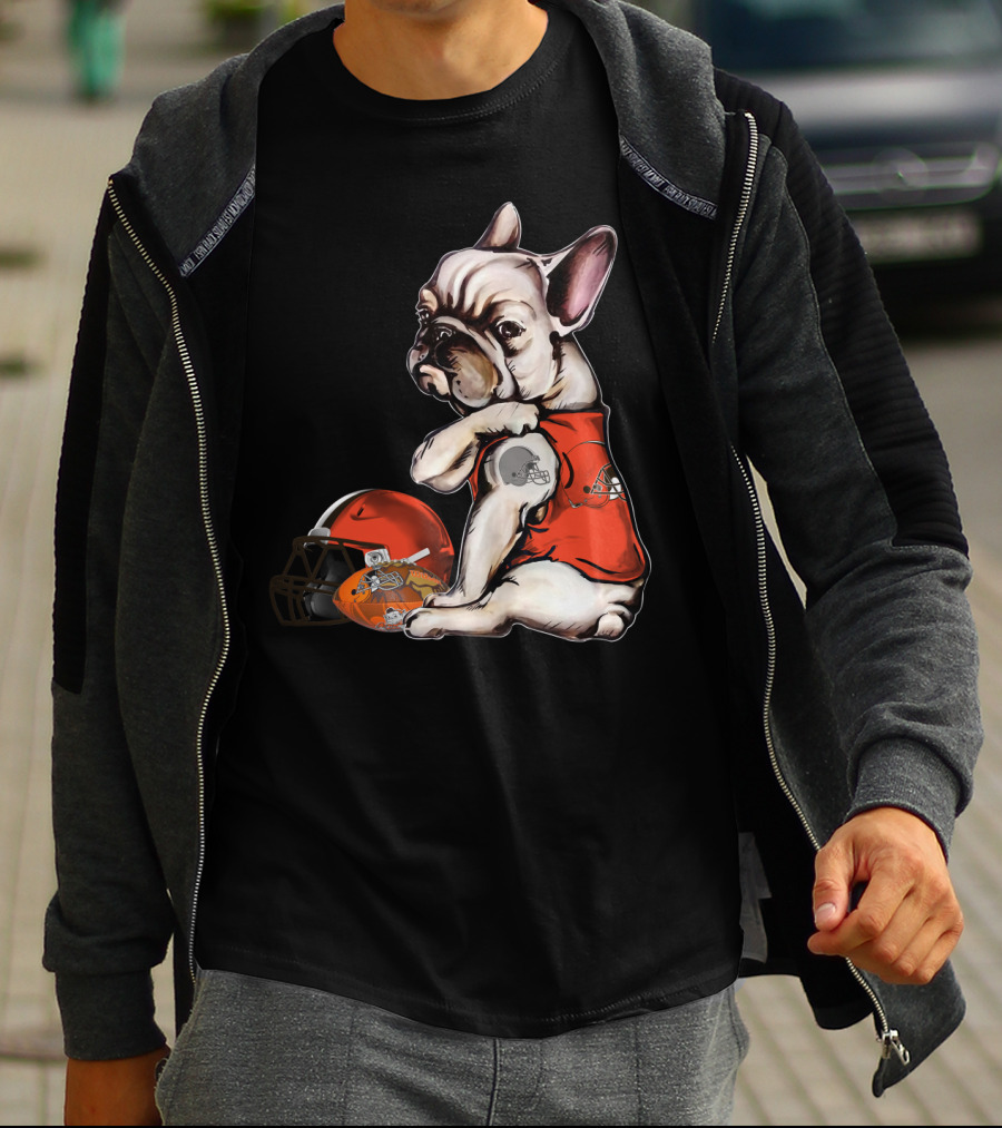 Cleveland Browns Pug Football Helmet And Jersey T-Shirt