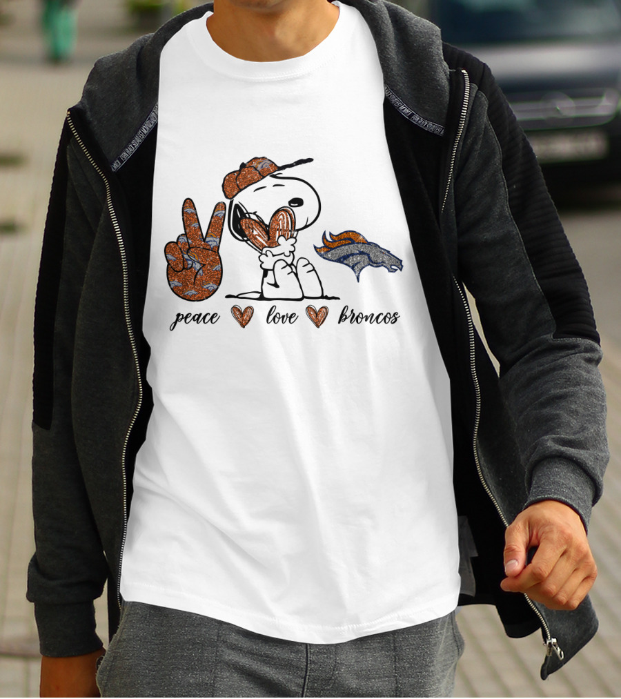 Peace Love Denver Broncos Snoopy NFL Fan T-Shirt