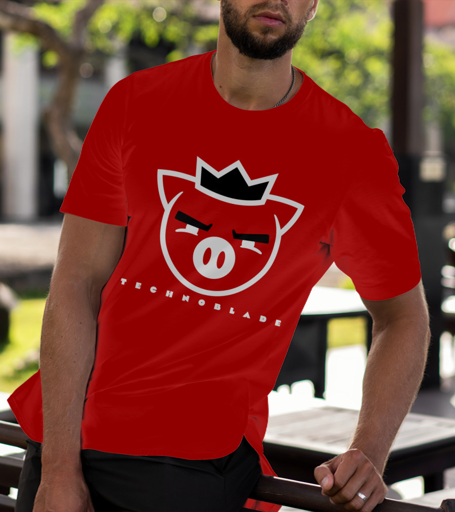 TECHNOBLADE Pig Crown T-Shirt