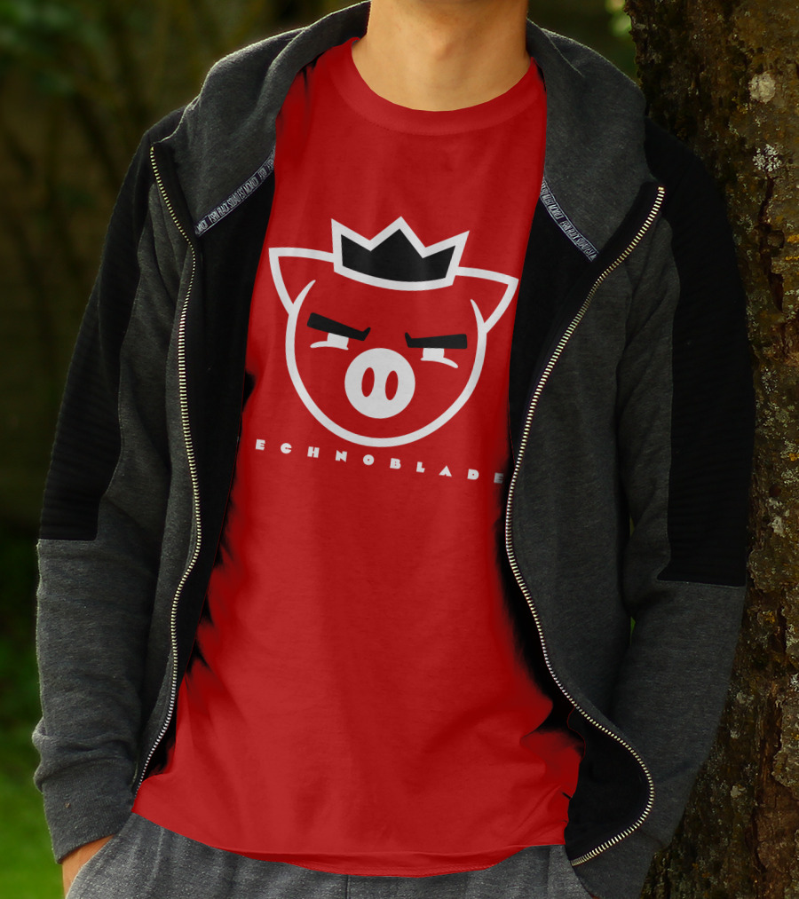 TECHNOBLADE Pig Crown T-Shirt