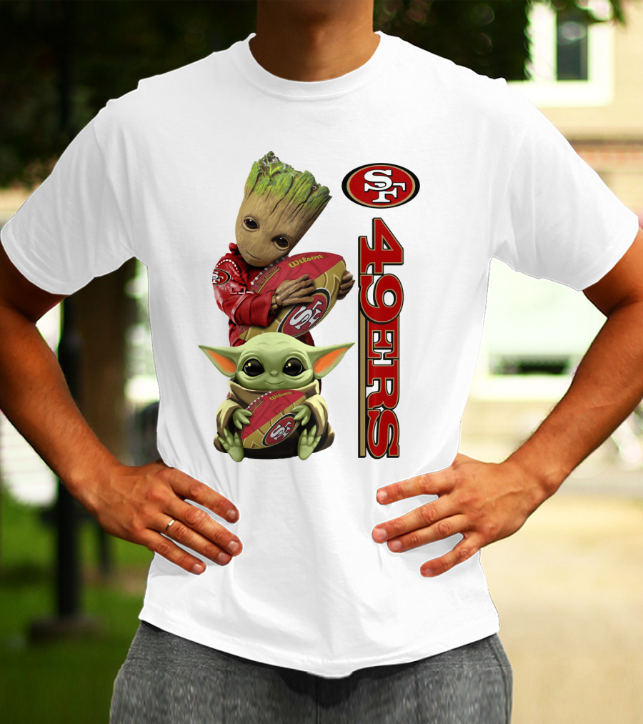 Baby Groot And Baby Yoda Hug San Francisco 49ers Football T-Shirt