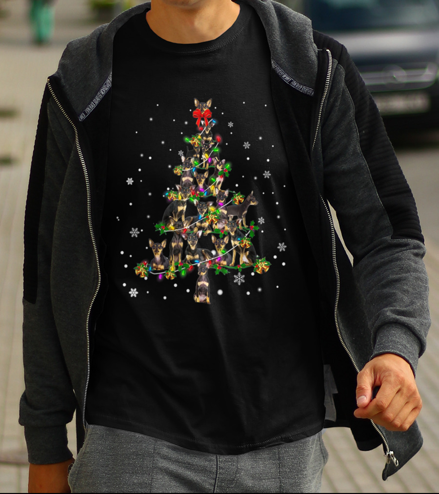 Cute English Toy Terrier Festive Christmas Tree Decor Snowflakes T-Shirt