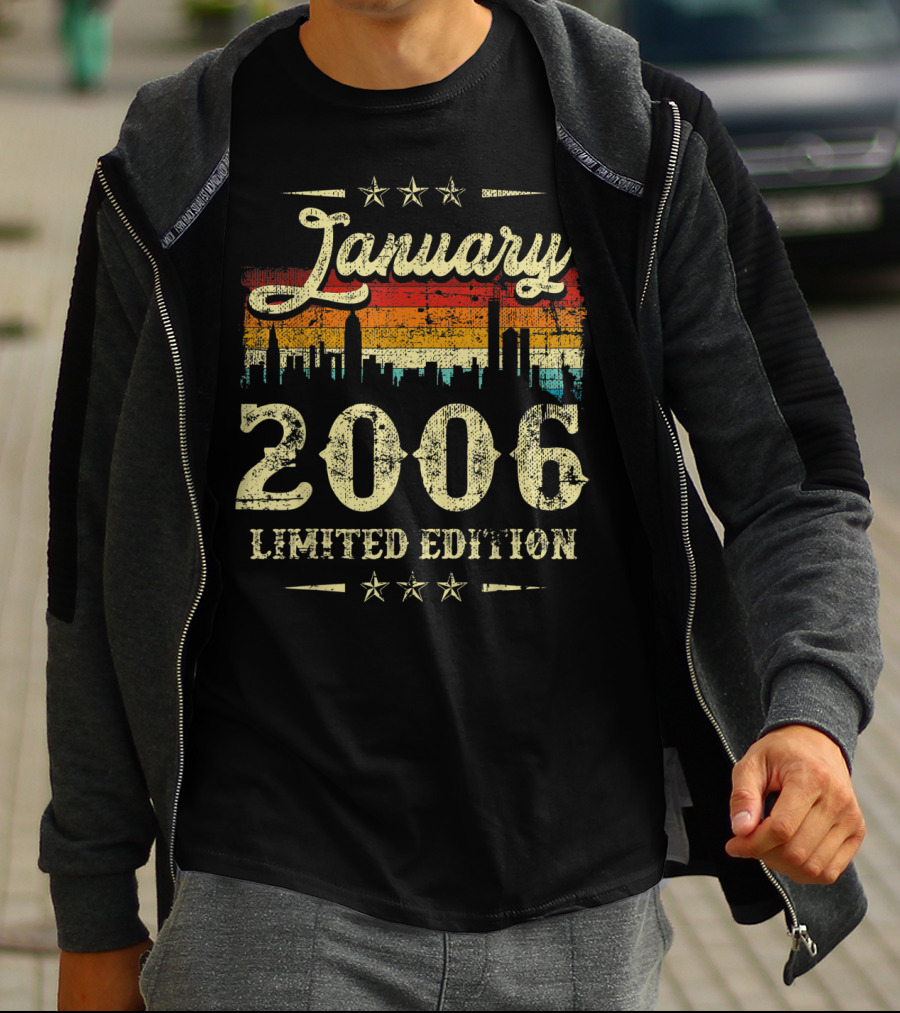 January 2006 Vintage Classic Stars Retro City Skyline T-Shirt