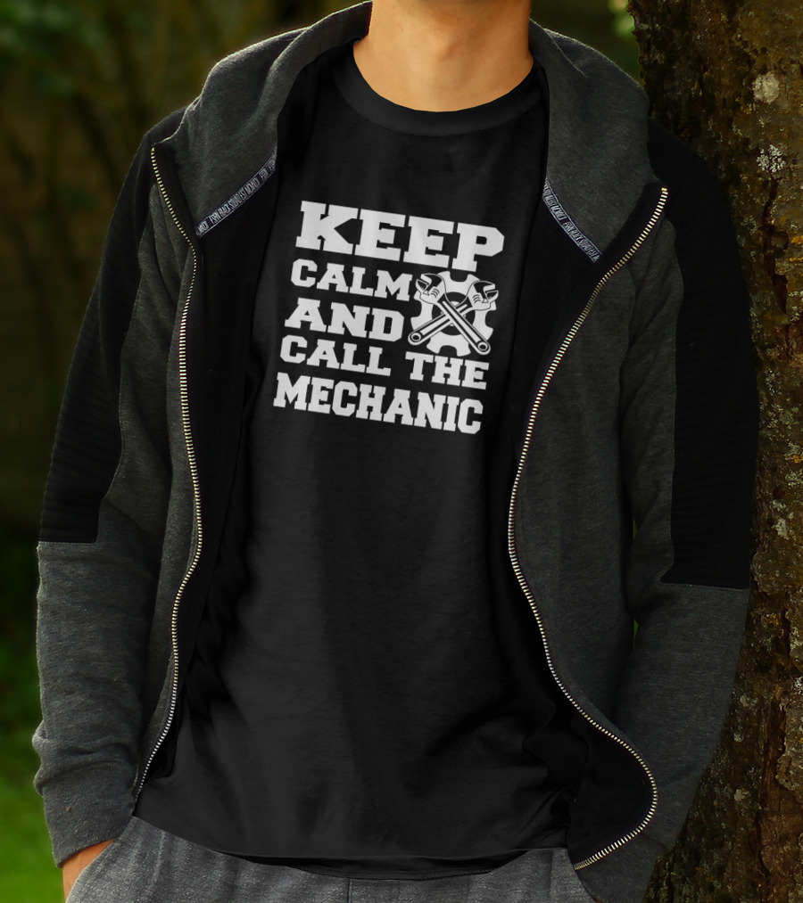 Keep Calm And Call The Mechanic With Wrench Crossed Gear Motif T-Shirt