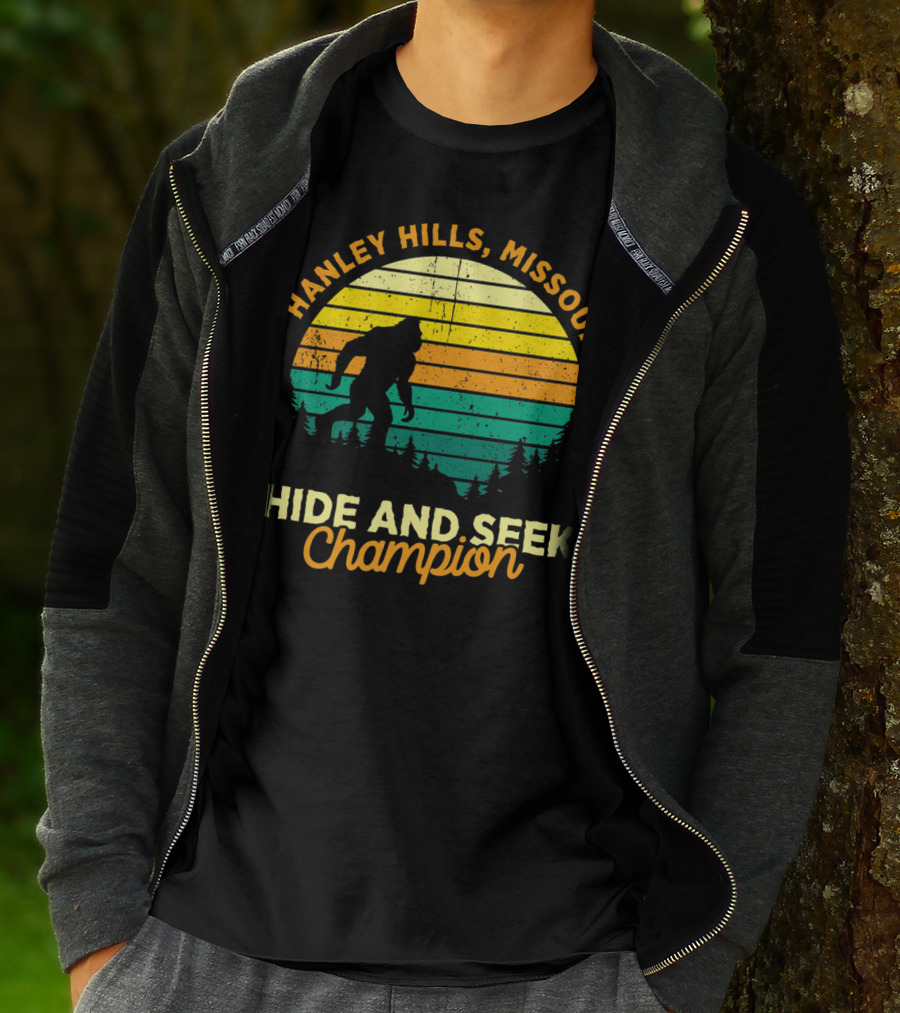 Hanley Hills Missouri Hide And Seek Champion Big Foot Retro T-Shirt