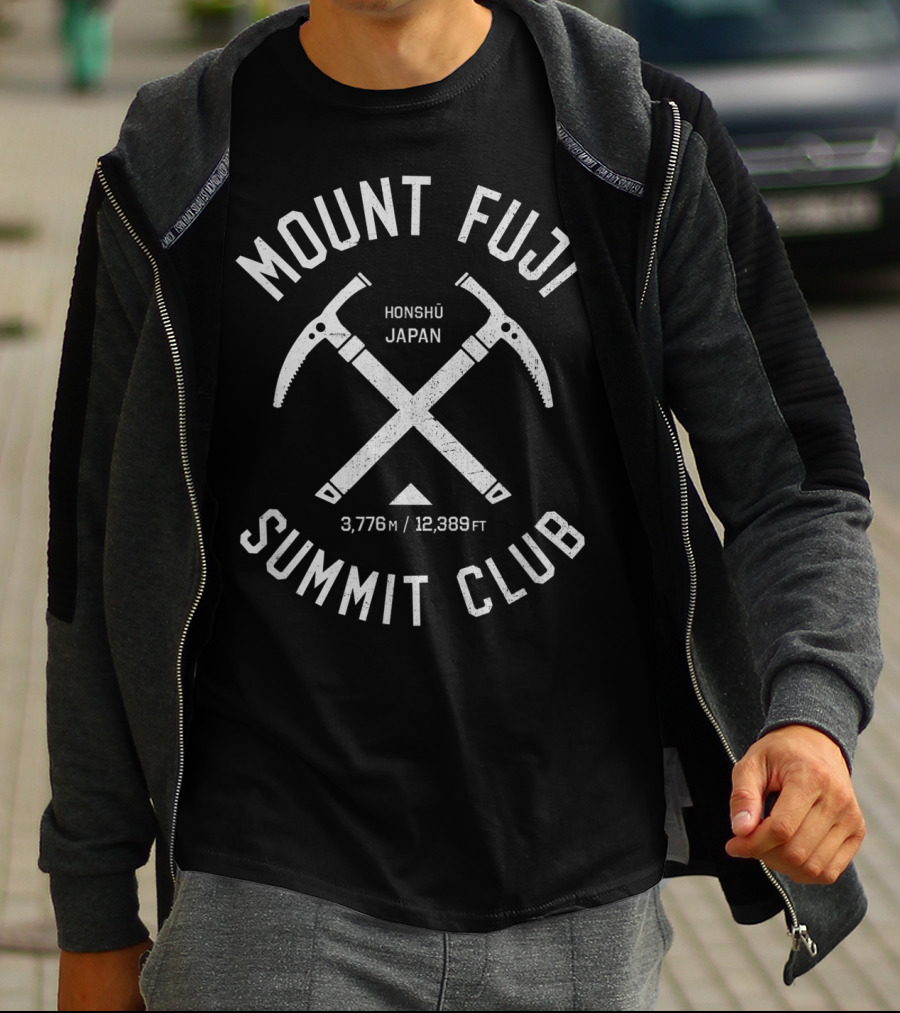 Mount Fuji Summit Club Honshu Japan 3776m 12389ft T-Shirt