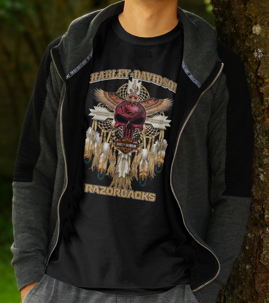 Harley Davidson Razorbacks Native Skull Feathers Dreamcatcher T-Shirt