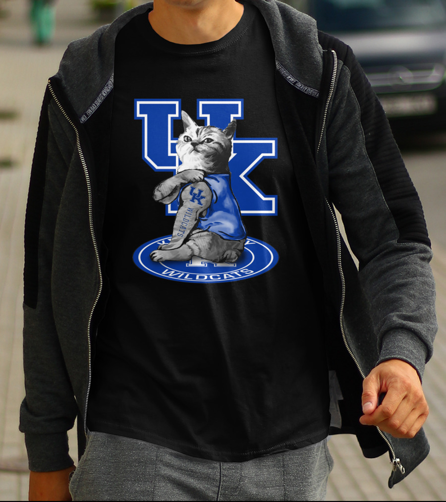 Uk Wildcats Cat Mascot With Letterman T-Shirt