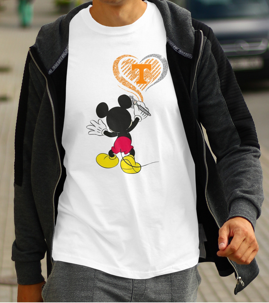 Mickey Painting Heart With Tennessee Volunteers T-Shirt