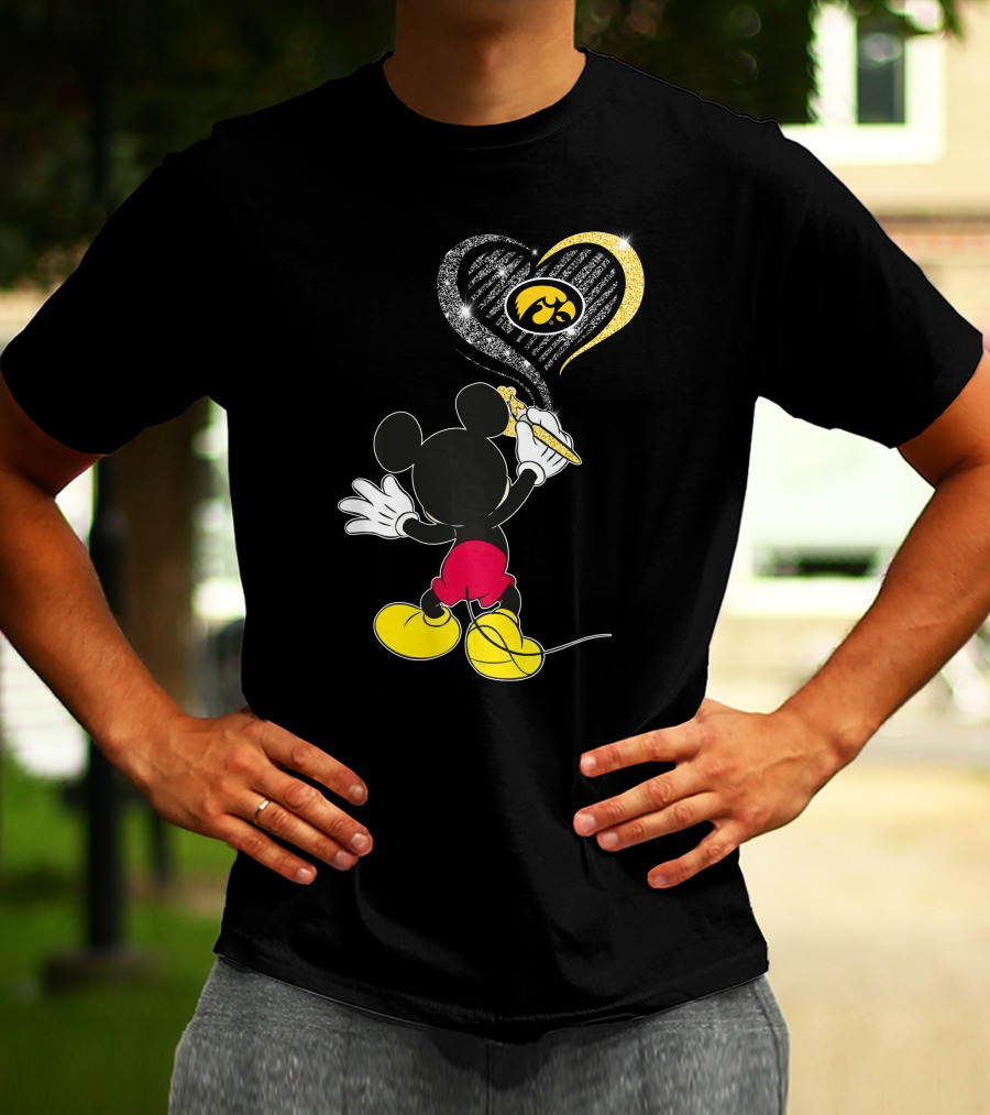 Mickey Painting Iowa Hawkeyes Heart T-Shirt